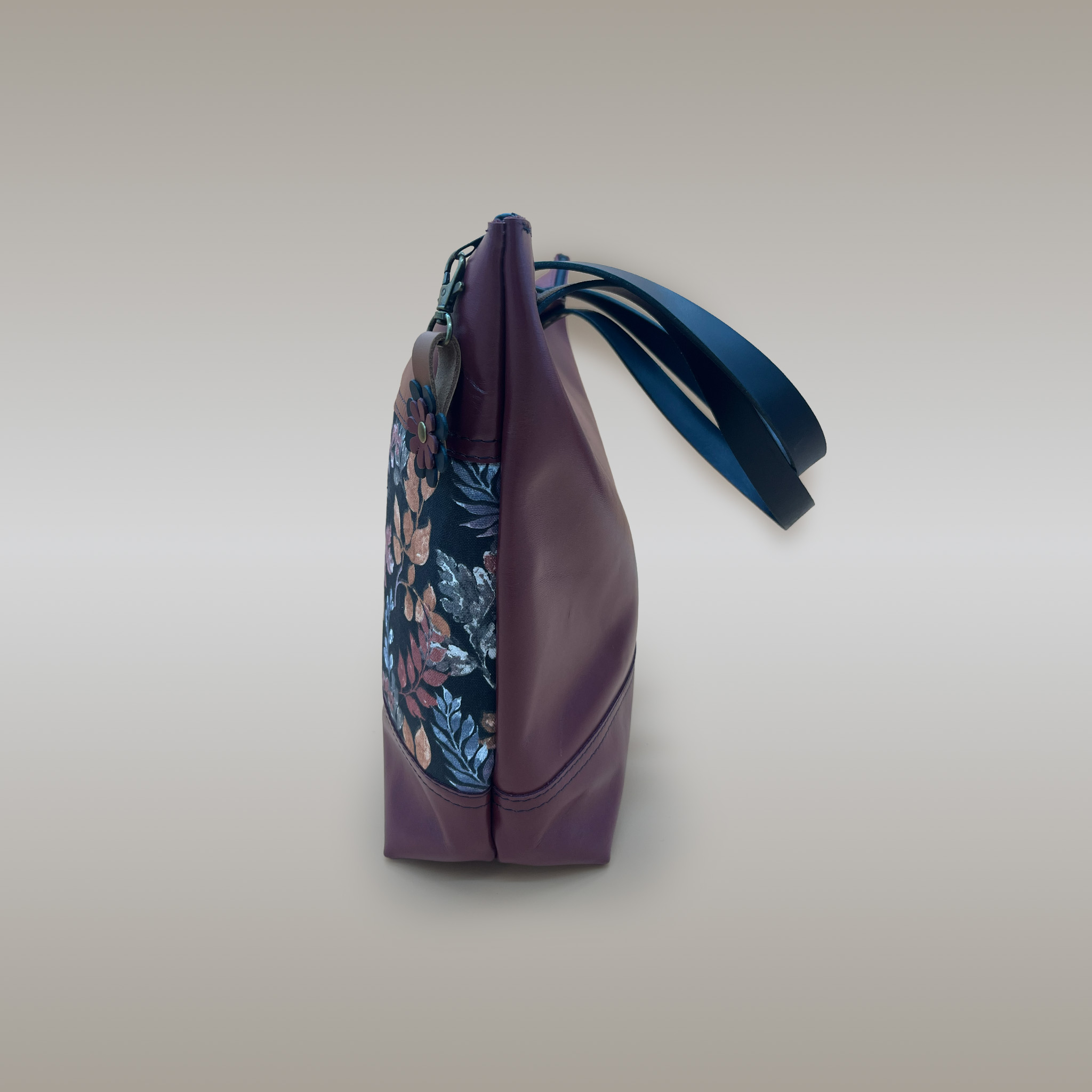 Legacy Leather Bag | Canvas | Autumn Leaves Panel | Large - Image 4