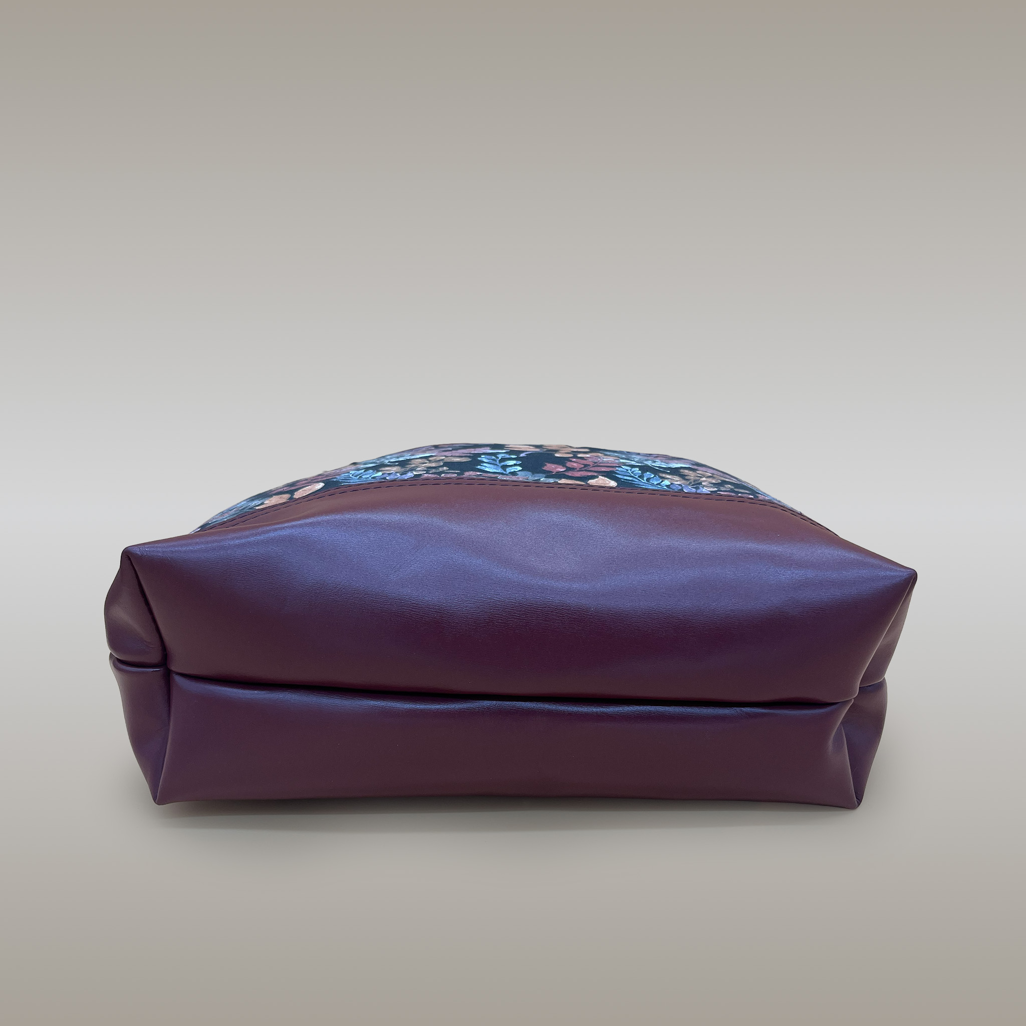 Legacy Leather Bag | Canvas | Autumn Leaves Panel | Large - Image 5